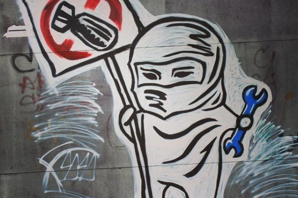 Statement from Russian-speaking anarchists to Western anarchist initiatives: listen to the Ukrainian comrades! (image by Xadad)